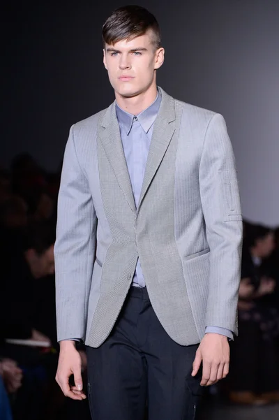 Look 26